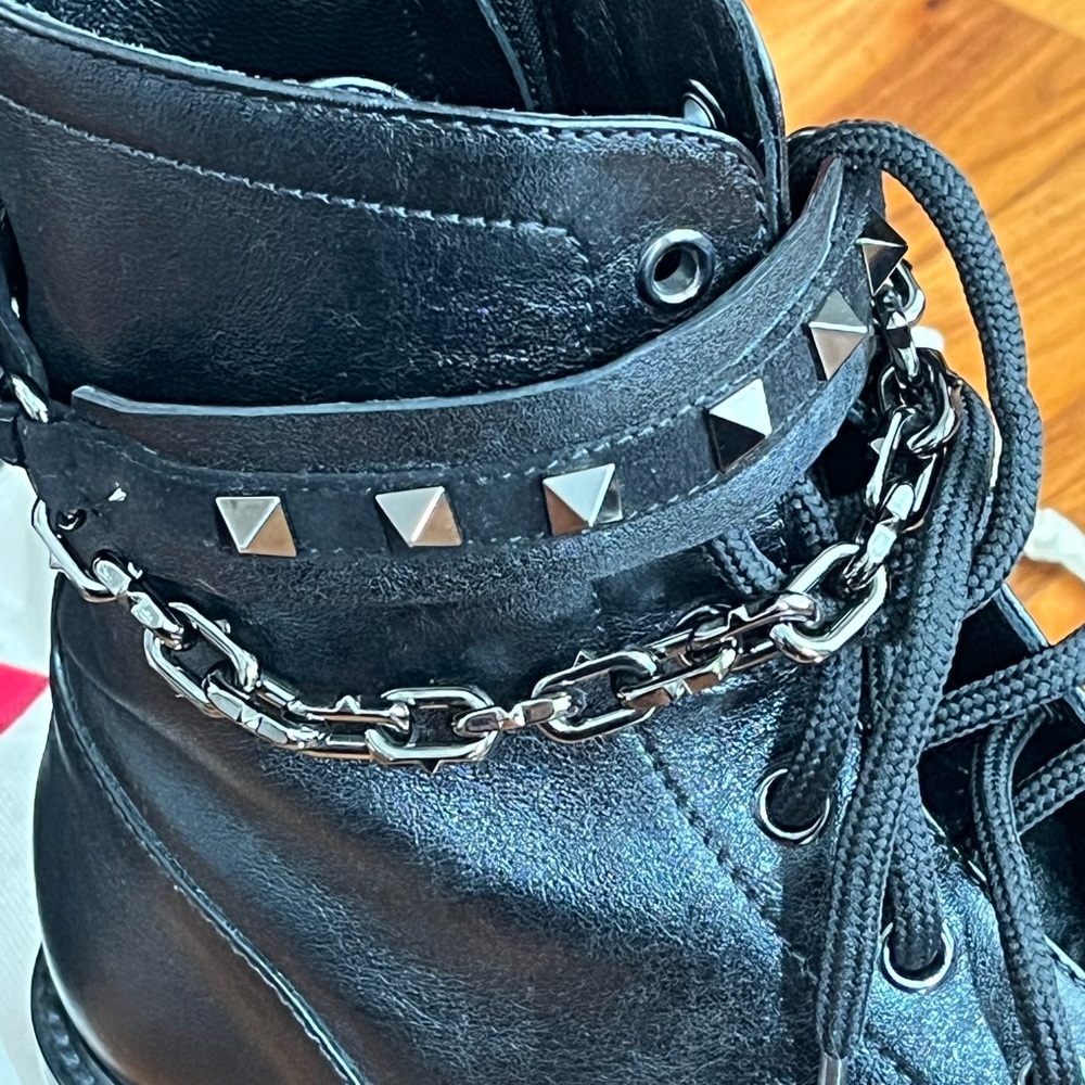 VALENTINO GARAVANI
Rockstud Chain Leather Combat Boots, LIKE NEW - Picture 3 of 16